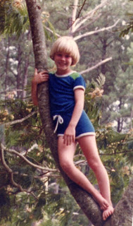Kim in tree